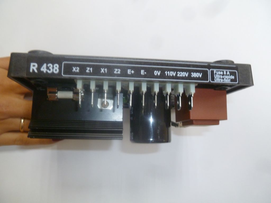 Регулятор напряжения Leroy-Somer R438/ R438 AVR 3
