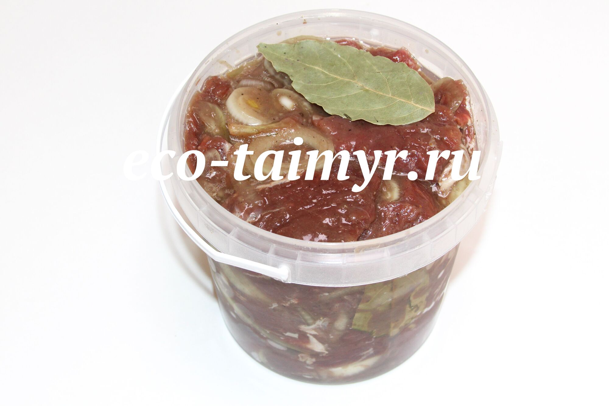 Шашлык из оленины в маринаде с луком и лавровым листом, свежемороженый