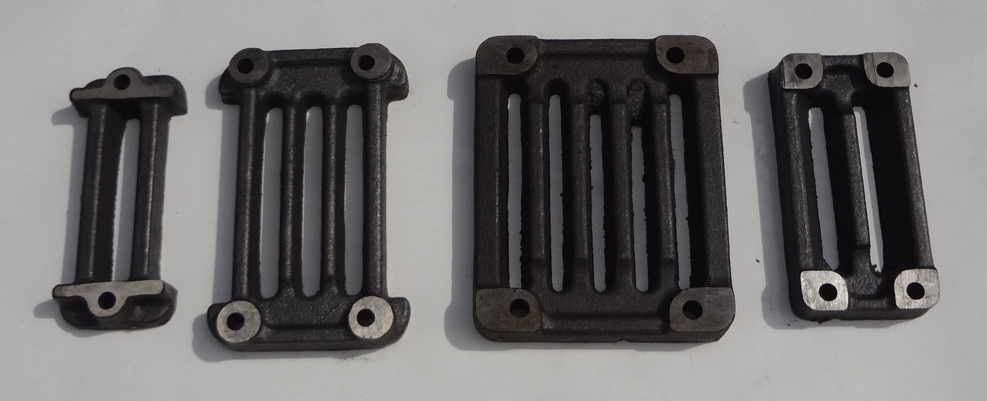 Седла и упоры для клапанных плит 1 и 2 ступени для компрессора 4ВУ1-5/9 (К-5М, КСЭ-5М).