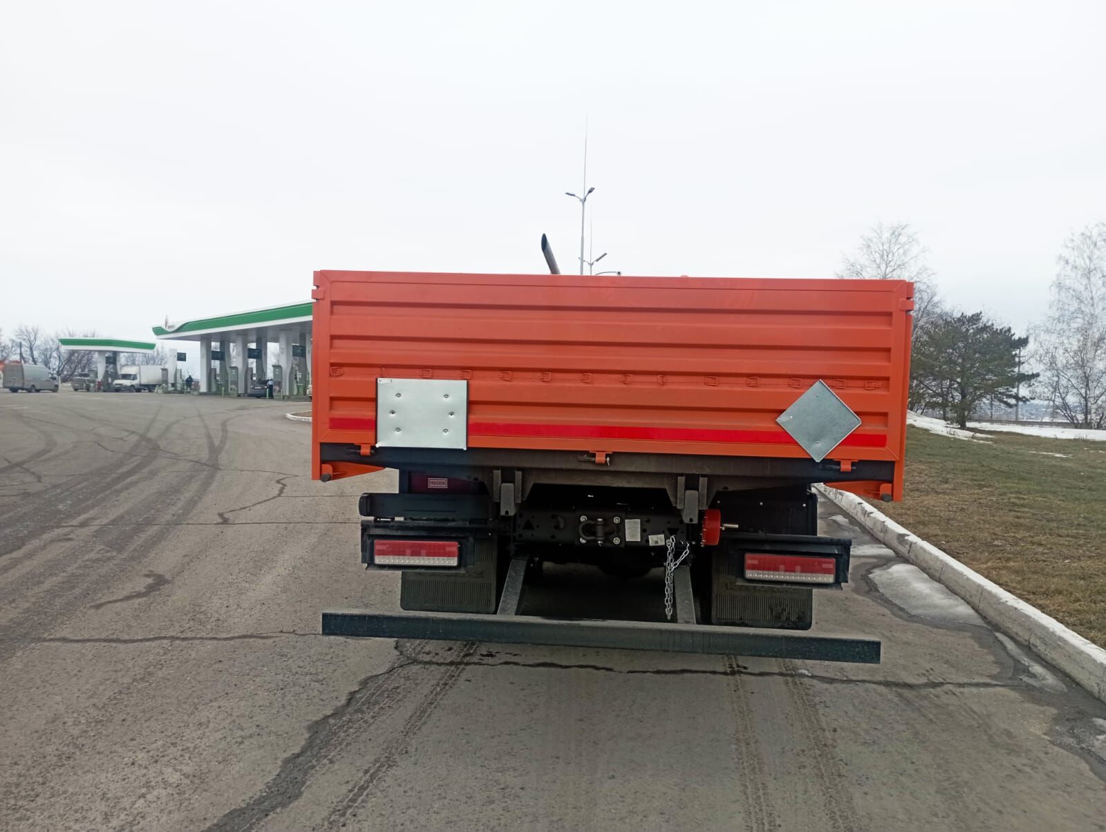 Автобмобиль для перевозки "Опасных грузов" EX II на шасси КАМАЗ 5